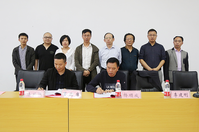 我校與達內時代科技集團舉行校企合作簽約儀式(圖2)