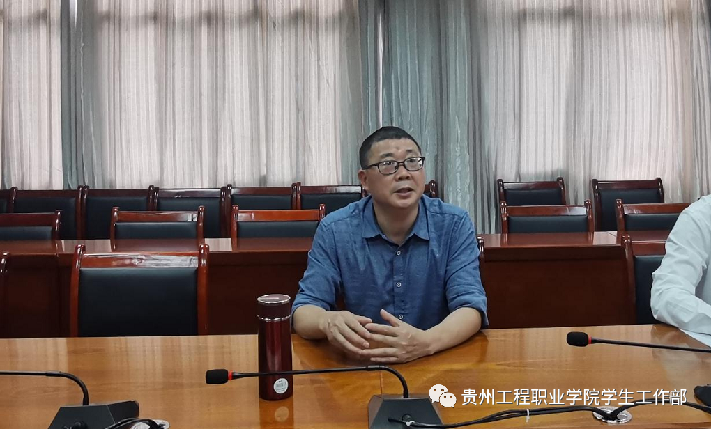 銅仁學院馬克思主義學院黨委書記、院長皮坤乾教授到我校馬克思主義學院指導交流(圖3)