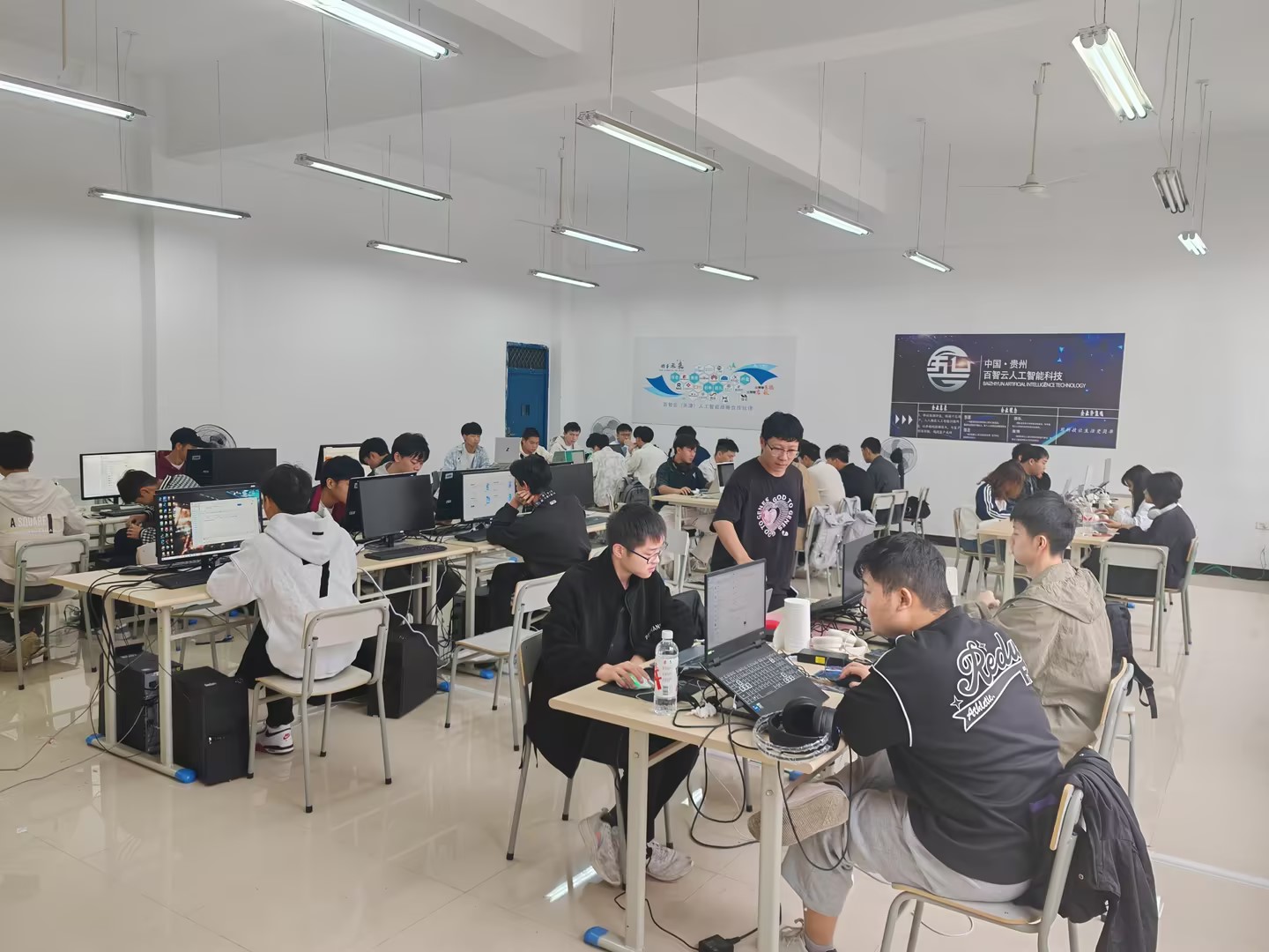 校企合作新啟航 智育英才共輝煌 ——裝備學院攜手百智云企業共筑校企合作新篇章(圖1) 校企合作新啟航 智育英才共輝煌 ——裝備學院攜手百智云企業共筑校企合作新篇章(圖1)