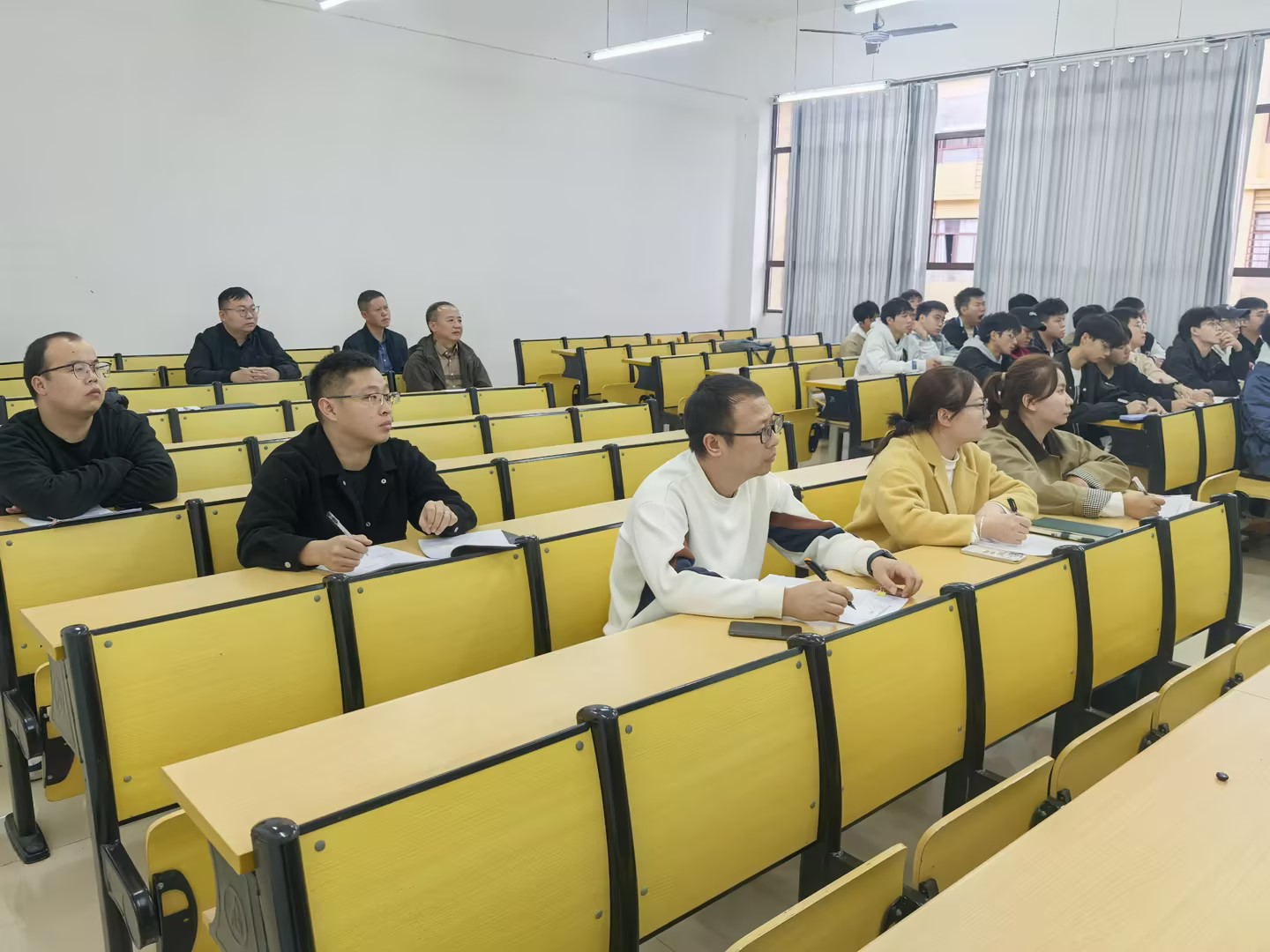 匠心筑夢 課韻流芳 ——我校開展示范課活動(圖2) 匠心筑夢 課韻流芳 ——我校開展示范課活動(圖2)