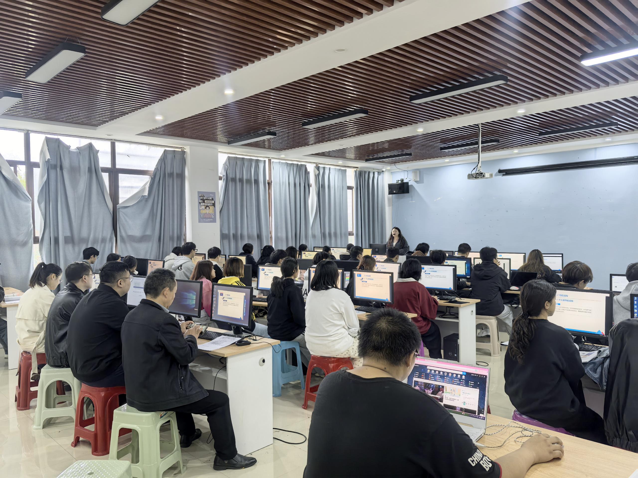 貴州工程職業學院2024-2025學年度公開示范課活動圓滿結束(圖1) 貴州工程職業學院2024-2025學年度公開示范課活動圓滿結束(圖1)