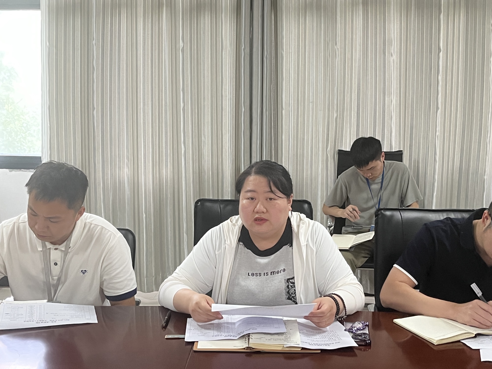 我校召開2025年春季學期第四次教學工作例會(圖2) 我校召開2025年春季學期第四次教學工作例會(圖2)