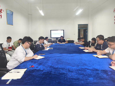 智能制造與汽車工程學院召開2025年春季學期期中師德師風警示教育大會(圖1) 智能制造與汽車工程學院召開2025年春季學期期中師德師風警示教育大會(圖1)