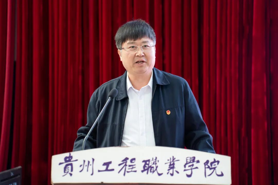 十年砥礪綻芳華·青春奮進向未來|我校召開2024年度五四表彰大會(圖2) 十年砥礪綻芳華·青春奮進向未來|我校召開2024年度五四表彰大會(圖2)