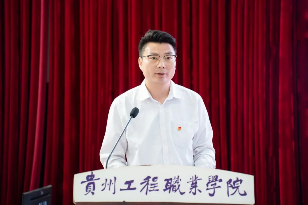 十年砥礪綻芳華·青春奮進向未來|我校召開2024年度五四表彰大會(圖4)