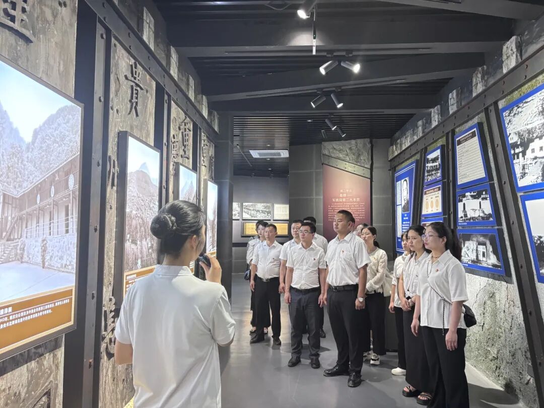 建筑工程學院黨總支赴息烽開展主題黨日活動(圖3)